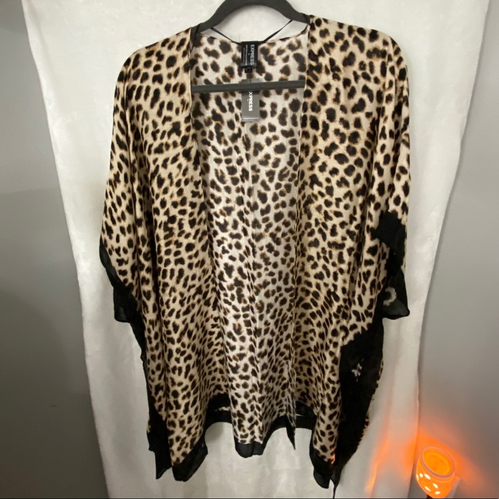 Express Leopard Kimono ONe Size